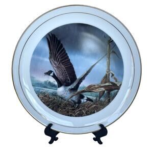 5th‎ Plate In The Series, Ralph McDonald 1981 Ducks Unlimited Artist Of The Year